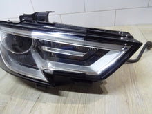 Load image into Gallery viewer, Frontscheinwerfer Audi A3 8V0941006E 90104557 Xenon Rechts Headlight