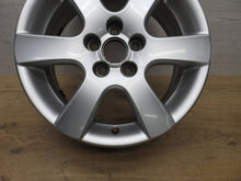 Load image into Gallery viewer, 1x Alufelge 15 Zoll 6.0&quot; 4x100 43ET 6Q0601025R VW Polo Rim Wheel