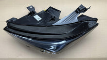 Laden Sie das Bild in den Galerie-Viewer, Frontscheinwerfer Cupra Born 10F941007H Links Scheinwerfer Headlight SCH7936127682pr