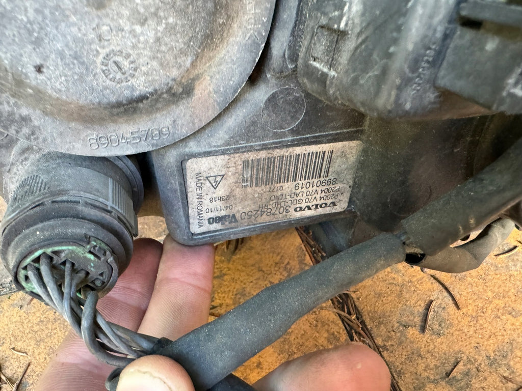 Frontscheinwerfer Volvo Xc70 899011019 Xenon Rechts Scheinwerfer Headlight SCH3565817070yf