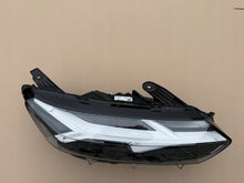 Laden Sie das Bild in den Galerie-Viewer, Frontscheinwerfer Dacia Sandero III Jogger 260107920 LED Rechts Headlight