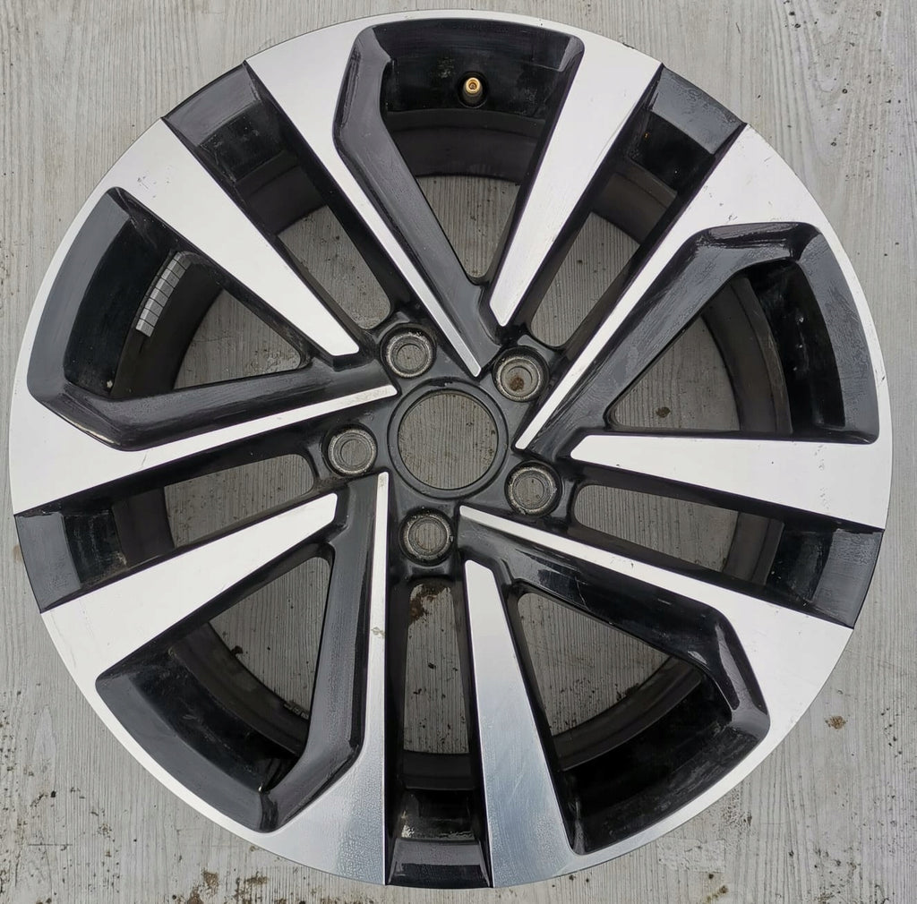 1x Alufelge 17 Zoll 7.0" 5x112 45ET Glanz Schwarz 2GA601025R VW T-Roc Rim Wheel FEL9461625730uv