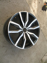 Laden Sie das Bild in den Galerie-Viewer, 1x Alufelge 18 Zoll 8.0" 5x112 41ET Glanz Schwarz 1K8601025M VW Scirocco FEL6819261936rp