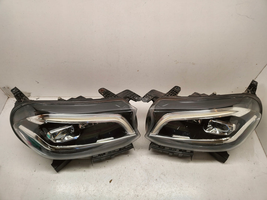 Frontscheinwerfer Mercedes-Benz A4709060800 Full LED Rechts oder Links