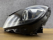 Laden Sie das Bild in den Galerie-Viewer, Frontscheinwerfer Mercedes-Benz W204 A2048203739 Bi-Xenon Links Headlight SCH8323639362ey
