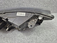 Laden Sie das Bild in den Galerie-Viewer, Frontscheinwerfer Renault Espace V 260608819 Full LED Links Headlight SCH9062061188tb
