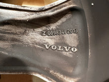 Laden Sie das Bild in den Galerie-Viewer, 1x Alufelge 18 Zoll 7.5&quot; 5x108 50,5ET Glanz Silber 31471553 Volvo Xc40 Rim Wheel