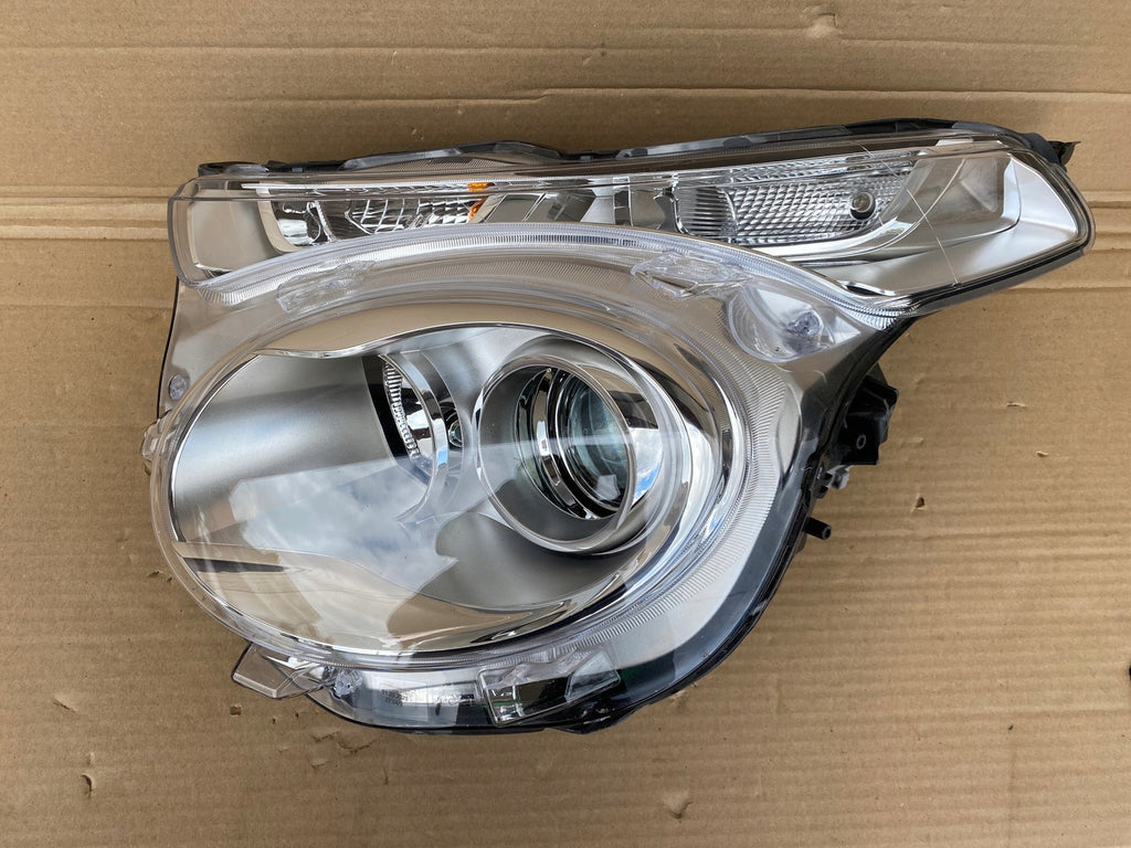 Frontscheinwerfer Citroën C1 II 811500H170 Links Scheinwerfer Headlight