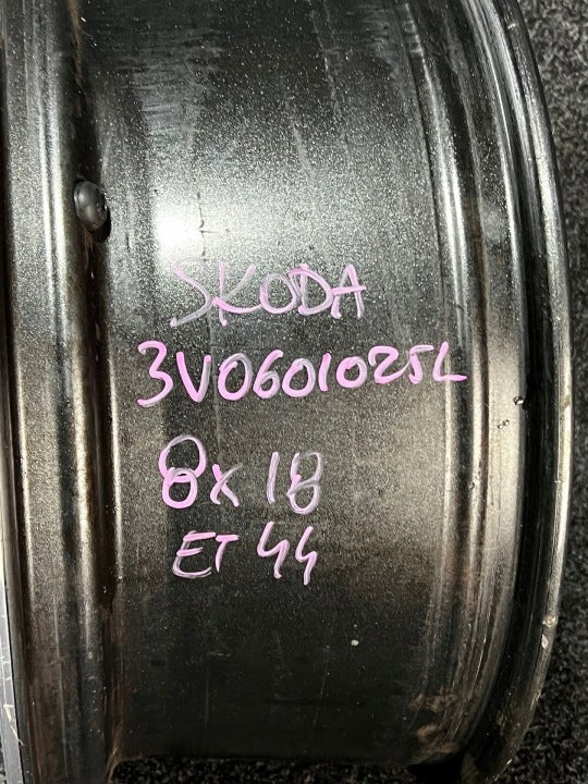1x Alufelge 18 Zoll 3V0601025L Skoda Superb Iii Rim Wheel FEL6375010175ub