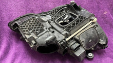 Laden Sie das Bild in den Galerie-Viewer, Frontscheinwerfer Mercedes-Benz W212 LED Links Scheinwerfer Headlight SCH8396374011vy