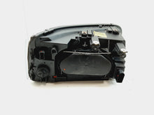 Laden Sie das Bild in den Galerie-Viewer, Frontscheinwerfer VW Transporter Caravelle 0301195201 Links Headlight SCH5611869403tp