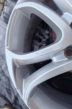 Load image into Gallery viewer, 1x Alufelge 17 Zoll 7.0" 5x114.3 47ET Silber WI147017 Hyundai I Rim Wheel FEL2750783755wh