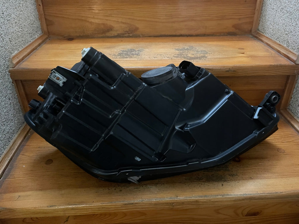 Frontscheinwerfer VW Caddy Links Scheinwerfer Headlight SCH8940788244zb