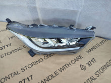 Load image into Gallery viewer, Frontscheinwerfer Toyota 4 Yaris K08EUK0-8EU Full LED Rechts Headlight