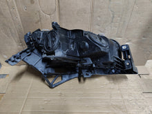 Laden Sie das Bild in den Galerie-Viewer, Frontscheinwerfer Mercedes-Benz W166 A1668206659 Links Scheinwerfer Headlight SCH7400017344bg