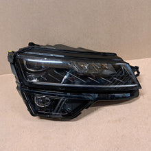 Laden Sie das Bild in den Galerie-Viewer, Frontscheinwerfer Skoda Karoq 59B941016B LED Rechts Scheinwerfer Headlight SCH2533743272dr