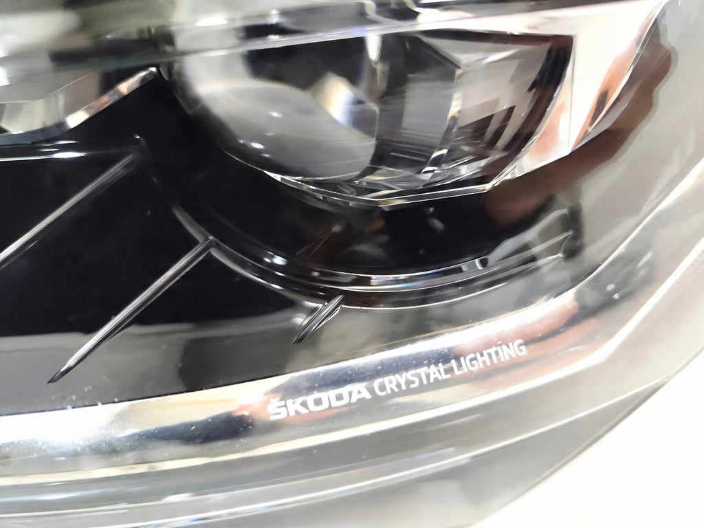 Frontscheinwerfer Skoda Superb III 3V1941015D Full LED Links Headlight