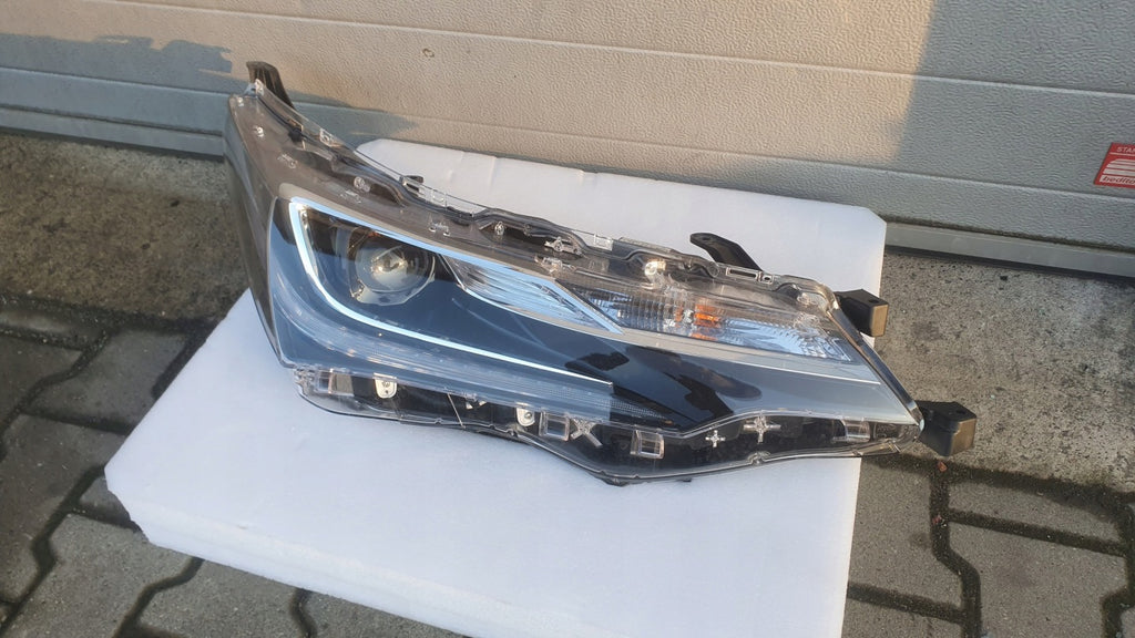 Frontscheinwerfer Toyota Corolla 81110-02L70 LED Rechts Scheinwerfer Headlight SCH8558499582ke