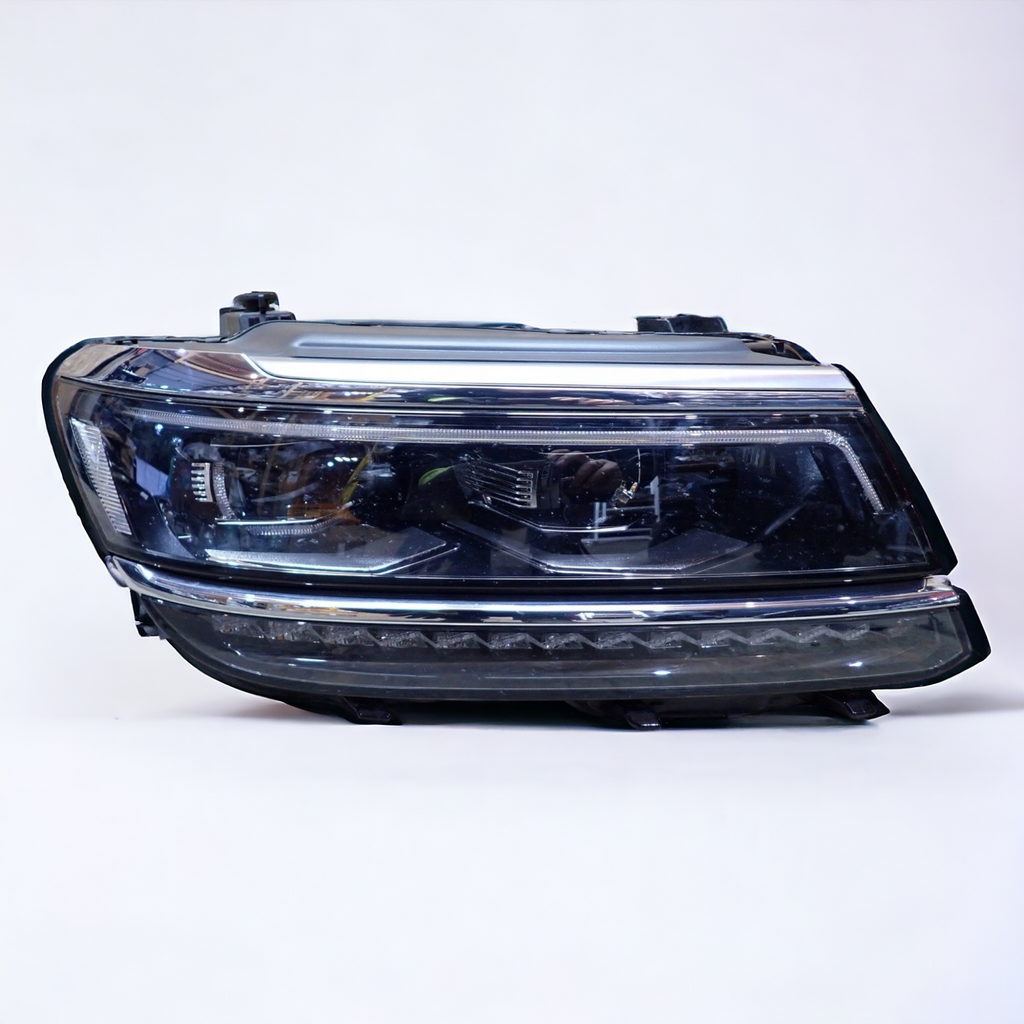 Frontscheinwerfer VW Tiguan Ad1 5NB941082D FULL LED Rechts Headlight