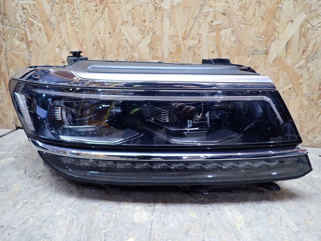 Frontscheinwerfer VW Tiguan Ad1 5NB941082D FULL LED Rechts Headlight