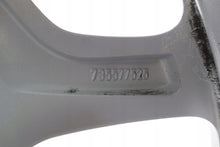 Laden Sie das Bild in den Galerie-Viewer, 1x Alufelge 17 Zoll 7.0" 5x110 40ET Glanz Silber 735577525 Jeep Renegade FEL5111366840br