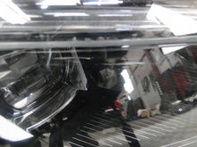 Laden Sie das Bild in den Galerie-Viewer, Frontscheinwerfer VW Passat 3J1941006 3J1941005 LED Ein Satz Headlight SCH5628015047xm