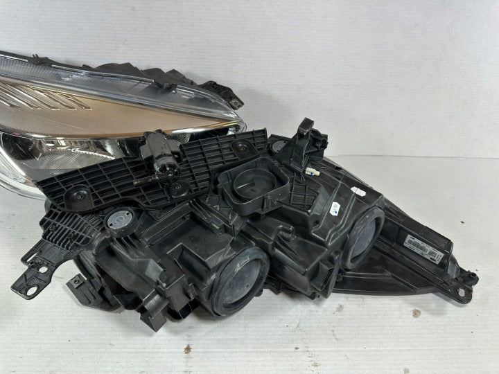 Frontscheinwerfer Ford Kuga GV41-13W030-AJ GV41-13W029-AJ Ein Satz Headlight SCH3123026304wm