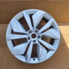 Load image into Gallery viewer, 1x Alufelge 20 Zoll 8.0" 5x112 5LA601025BT Skoda Enyaq Rim Wheel FEL4119485531qc