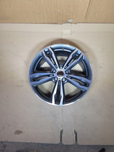 Laden Sie das Bild in den Galerie-Viewer, 1x Alufelge 19 Zoll 8.0" 5x120 37ET Glanz Silber 7849120 BMW F39 X1 F48 FEL9522898871el