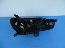 Laden Sie das Bild in den Galerie-Viewer, Frontscheinwerfer Mitsubishi Lancer I 8301C339 0510160155 Rechts oder Links