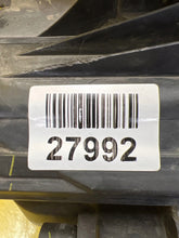 Laden Sie das Bild in den Galerie-Viewer, Frontscheinwerfer Mercedes-Benz Vito W447 A4479069700 LED Rechts oder Links