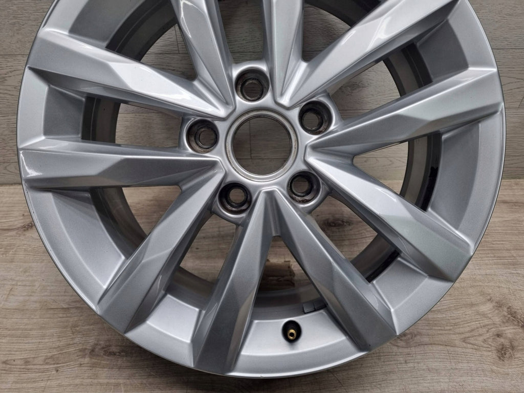 1x Alufelge 16 Zoll 6.5" 5x112 48ET Glanz Silber 5TA601025 VW Touran Rim Wheel FEL8905228640ht
