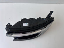 Laden Sie das Bild in den Galerie-Viewer, Frontscheinwerfer Renault 260609504R Full LED Links Scheinwerfer Headlight SCH9208140537mb