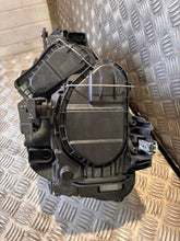 Laden Sie das Bild in den Galerie-Viewer, Frontscheinwerfer VW Golf Sportsvan 517941034B Xenon Rechts Headlight SCH3332587592lh