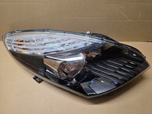 Laden Sie das Bild in den Galerie-Viewer, Frontscheinwerfer Renault Scenic 260108250R Rechts Scheinwerfer Headlight SCH8749436098su