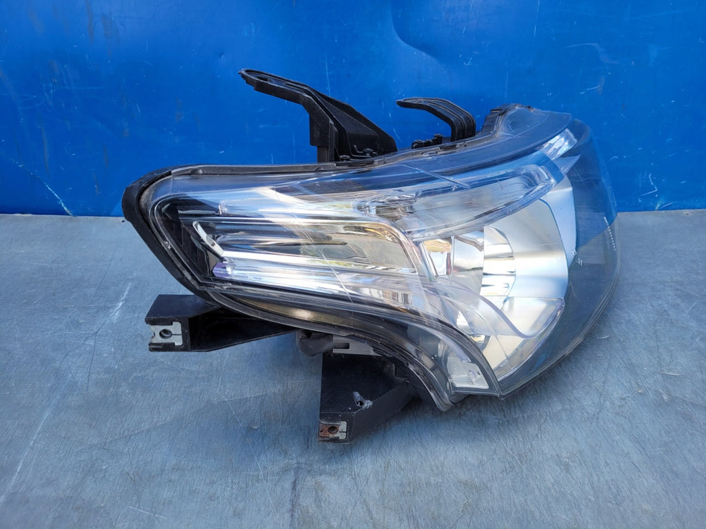 Frontscheinwerfer Mitsubishi Outlander III 8301C2-04 Xenon Rechts Headlight SCH4806059715mv