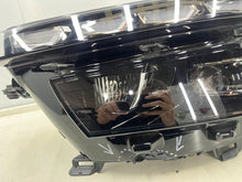 Load image into Gallery viewer, Frontscheinwerfer Skoda Kamiq 658941015D Full LED Ein Stück (Rechts oder Links) SCH4716382681mc