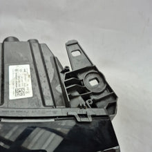 Laden Sie das Bild in den Galerie-Viewer, Frontscheinwerfer Renault Master I 260106174R Rechts Scheinwerfer Headlight SCH2082158502bc