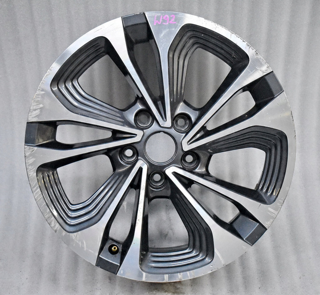 1x Alufelge 17 Zoll 7.0" 5x114.3 44ET Glanz Graphit 403009897 Mg Captur