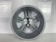 Load image into Gallery viewer, 1x Alufelge 18 Zoll 7.0&quot; 5x112 43ET 8U0601025 Audi Q3 Rim Wheel