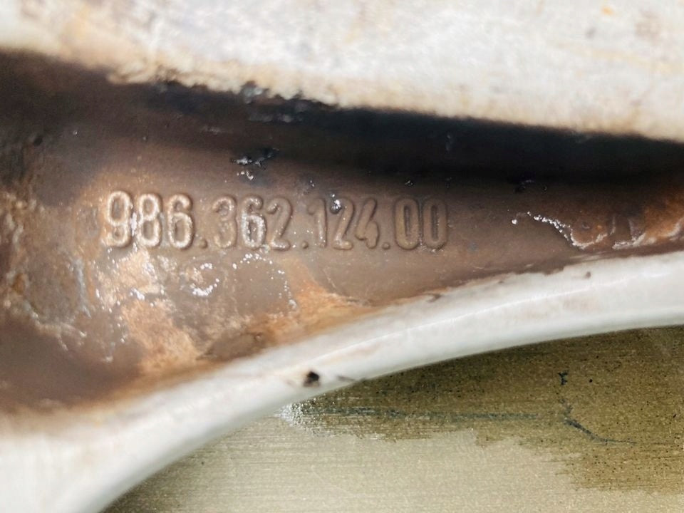 1x Alufelge 17 Zoll 7.0" 5x130 45ET Glanz Silber 98636212400 Porsche Boxster