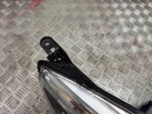 Laden Sie das Bild in den Galerie-Viewer, Frontscheinwerfer Toyota Hilux 85122000 Xenon Rechts Scheinwerfer Headlight SCH4774144497qq