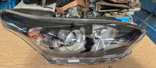 Laden Sie das Bild in den Galerie-Viewer, Frontscheinwerfer Kia Ceed 92102J7051 Rechts Scheinwerfer Headlight SCH4593540189ys
