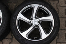 Laden Sie das Bild in den Galerie-Viewer, 4x Alufelge 18 Zoll 8.0" 5x112 43ET Glanz Schwarz A2134013200 Mercedes-Benz W213 FEL3155337267ml