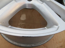 Laden Sie das Bild in den Galerie-Viewer, 1x Alufelge 18 Zoll 7.0" 5x112 43ET Glanz 8U0601025AJ Audi Q3 Rim Wheel FEL2620670113bs