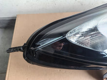 Laden Sie das Bild in den Galerie-Viewer, Frontscheinwerfer Opel Corsa E Rechts Scheinwerfer Headlight SCH1772798988tw