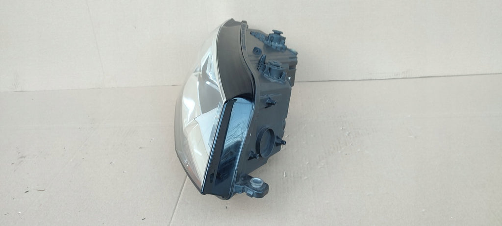 Frontscheinwerfer VW Caddy III 2K1941006A Halogen Rechts Scheinwerfer Headlight