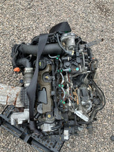 Load image into Gallery viewer, Motor Citroën C4 Picasso II 9H06 1.6 EHDI 139TKm 2013 Diesel Engine Komplett MOT7198203315uf