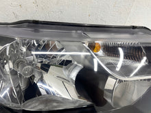 Laden Sie das Bild in den Galerie-Viewer, Frontscheinwerfer VW Transporter Rechts Scheinwerfer Headlight