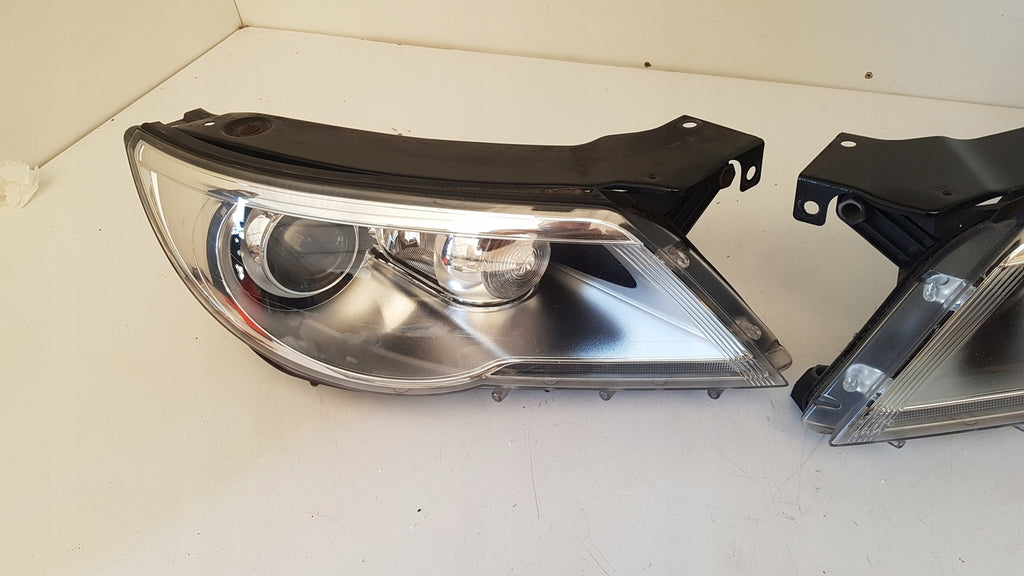 Frontscheinwerfer VW Tiguan 5N1941032T Xenon Rechts Scheinwerfer Headlight